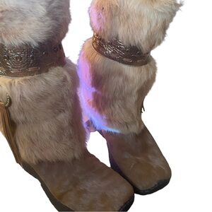 Enzo Angiolini

Pony hair boots Boots